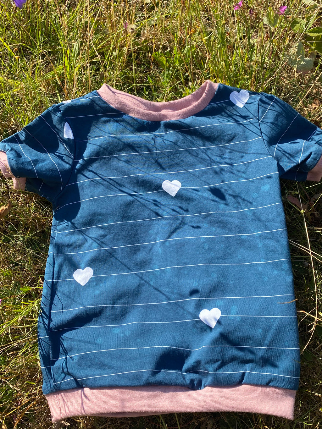 T-shirt Hjärtan – stl. 92